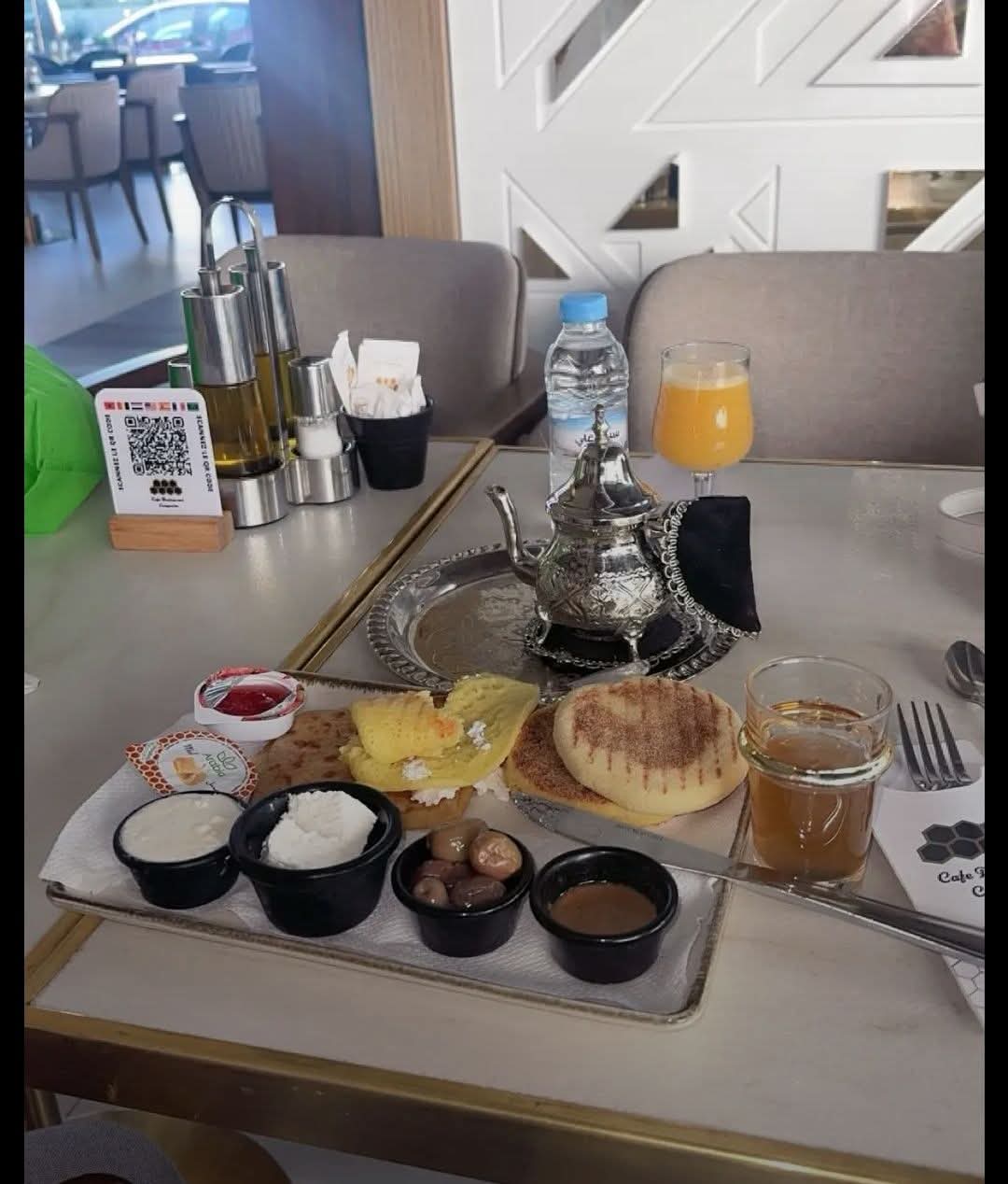 زبون يتفاجأ بفاتورة فطور بـ60 درهم في طنجة.. من يراقب الأسعار؟