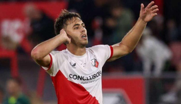 الكرواني يحقق مع فريقه أوتريخت فوزا على أياكس أمستردام ويرسل إشارات إلى الركراكي