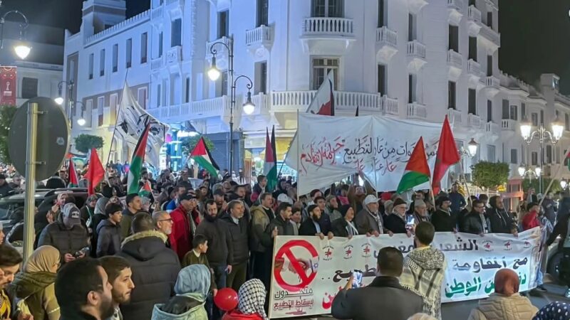 وقفة شعبية بطنجة تضامناً مع الأسرى الفلسطينيين 